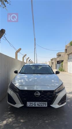 نيسان ألتيما